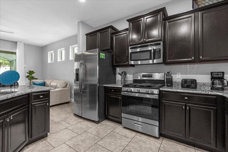 5357OakbourneAve(9)