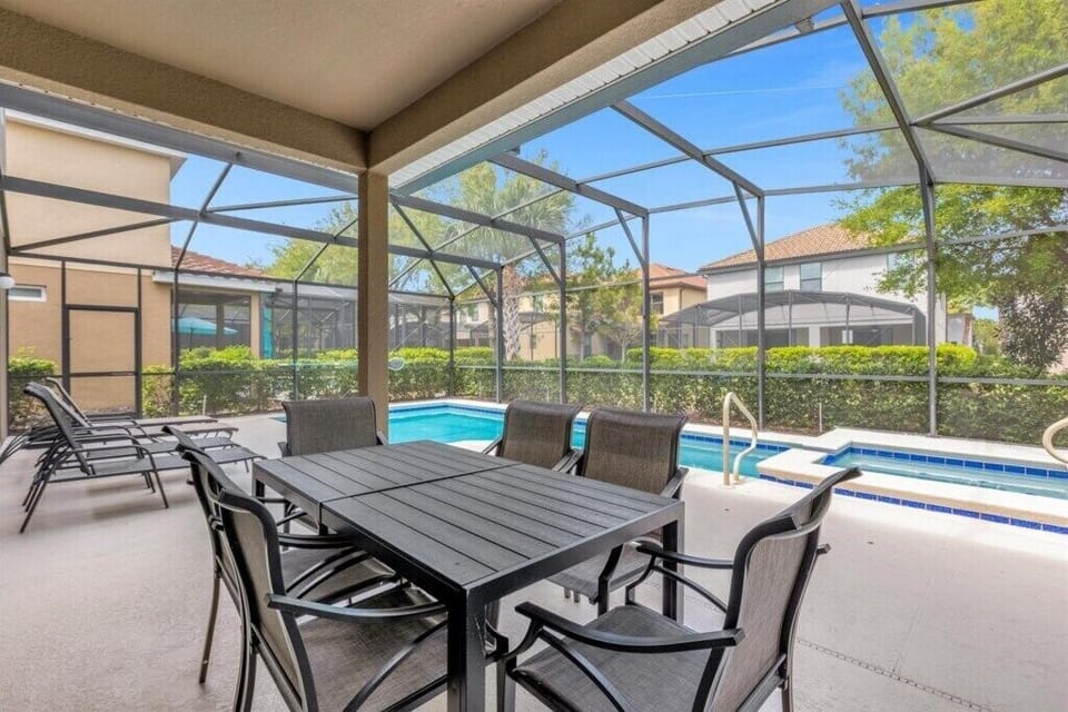 5357OakbourneAve(42)