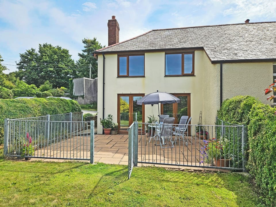 Exterior | Orchard Cottage - Orchard Farm, Bideford