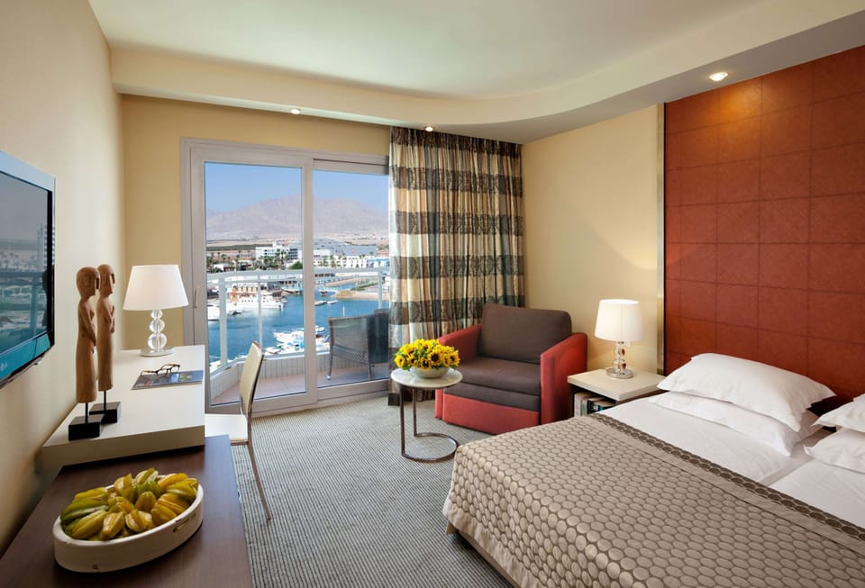 Minibar, in-room safe, desk, soundproofing