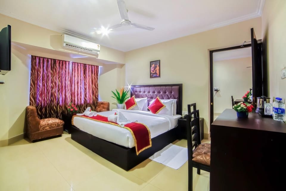 Minibar, desk, soundproofing, free WiFi