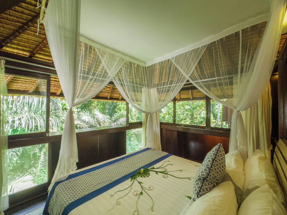 Deluxe Cottage | Desk, soundproofing, individually decorated, individually furnished