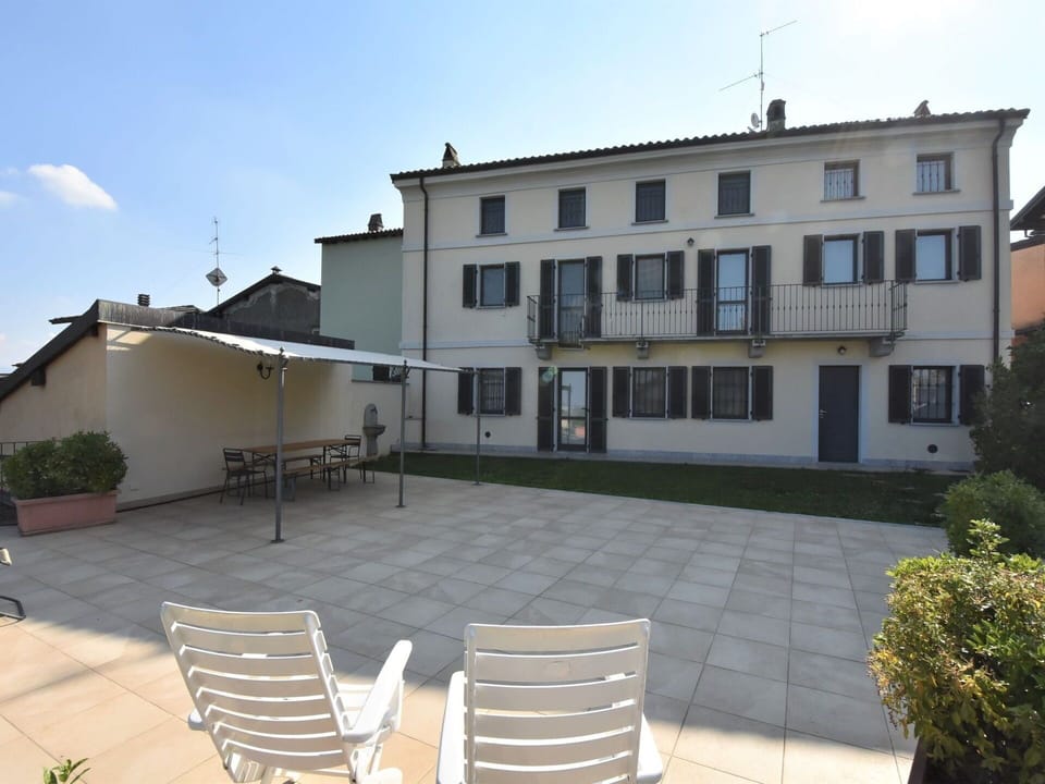 Property, Building, House, Apartment, Real Estate, Home, Facade, Room, Estate, Courtyard
