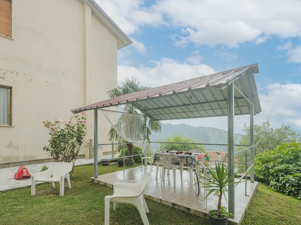 Cloud, Plant, Sky, Window, Building, Shade, Interior Design, Land Lot, Outdoor Furniture, Grass