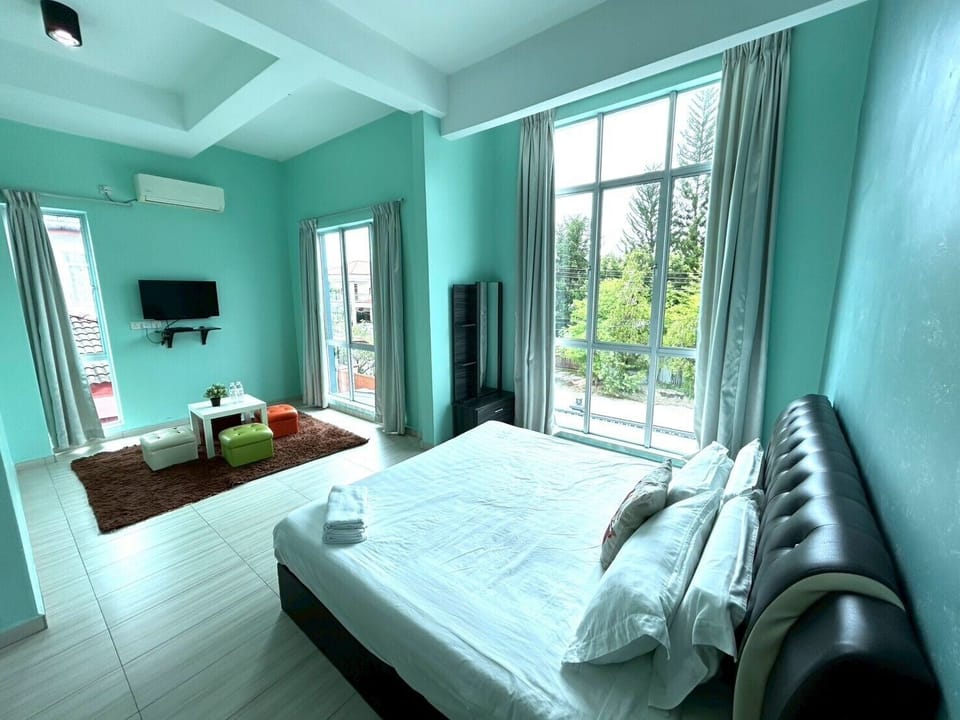 Down comforters, soundproofing, WiFi (free), bed sheets
