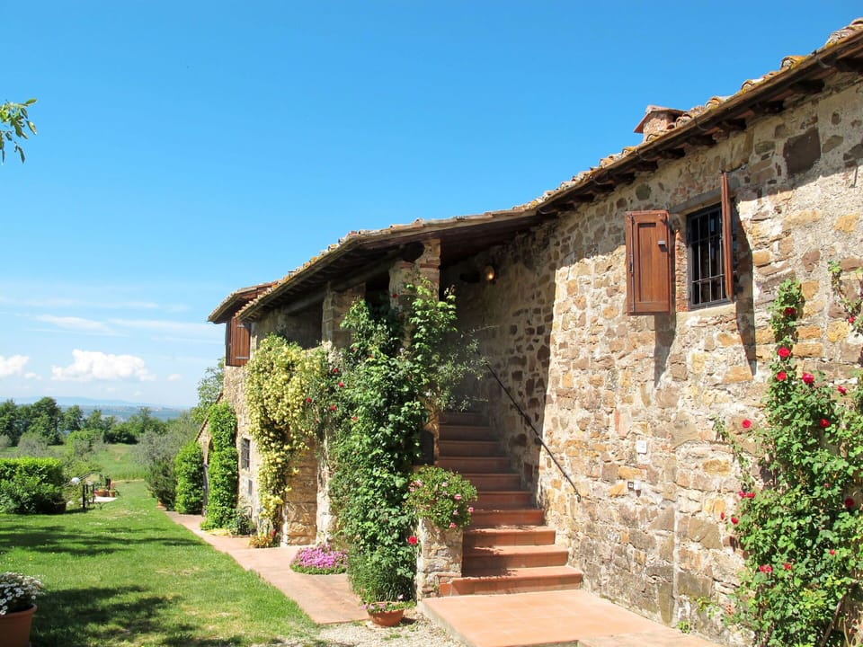Property, House, Building, Home, Town, Real Estate, Cottage, Wall, Rural Area, Village