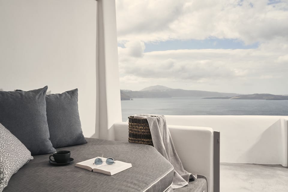 Junior Suite, 1 Queen Bed, Jetted Tub, Sea View | Balcony view
