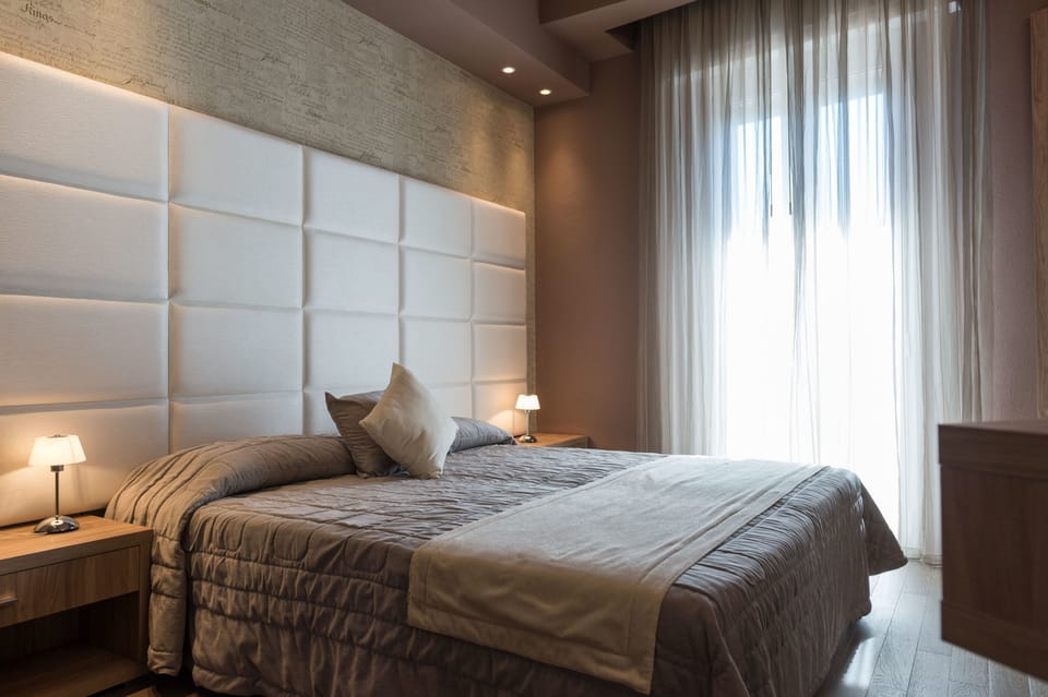 Double Room | Premium bedding, minibar, in-room safe, desk