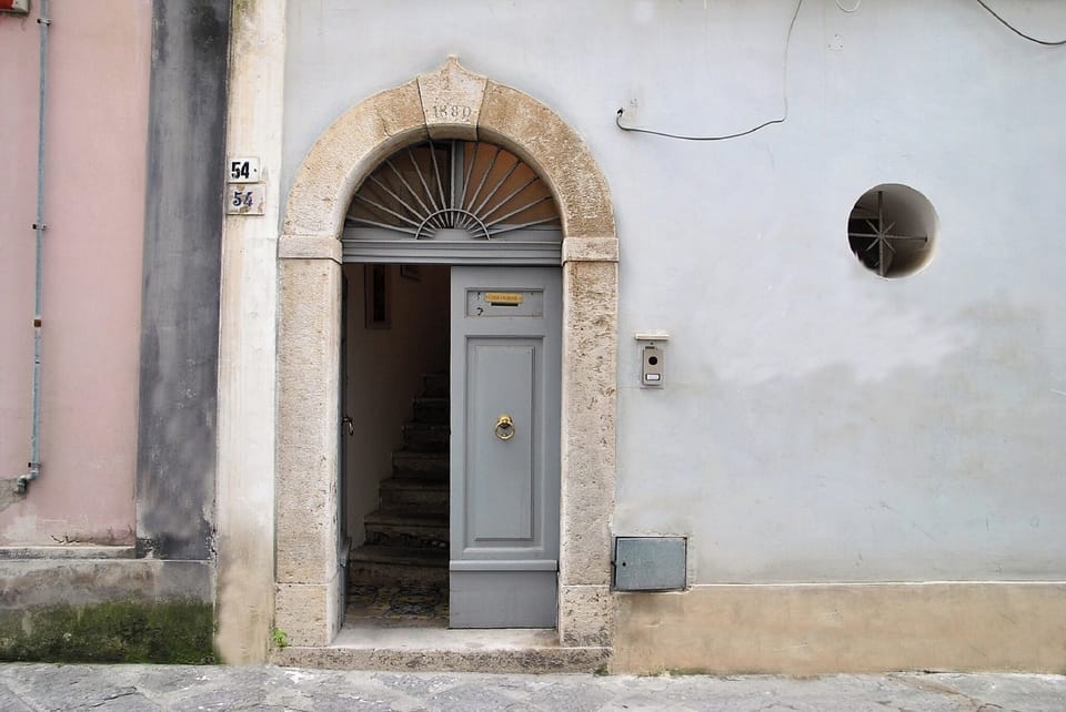 House, 2 Bedrooms, Terrace, City View | Property entrance