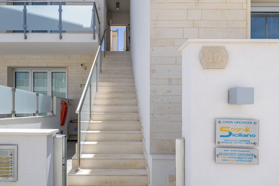 Apartment, 2 Bedrooms, Smoking, Balcony | Exterior detail