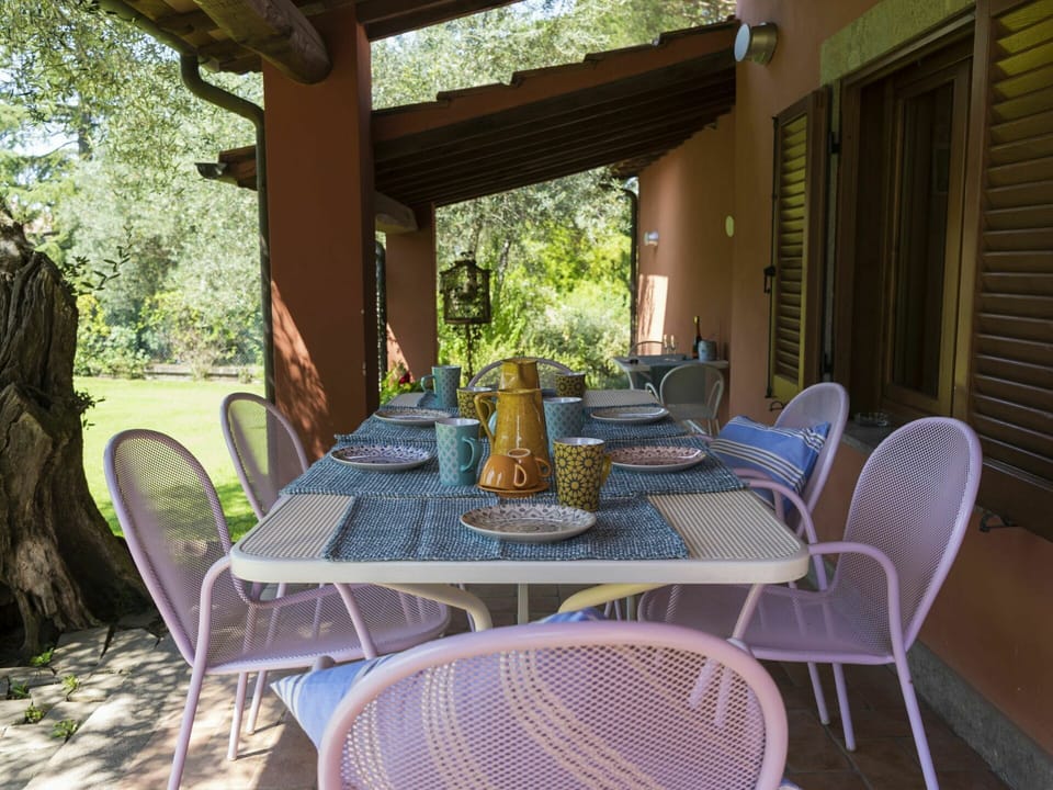 Table, Furniture, Property, Chair, Plant, Wood, Outdoor Furniture, Outdoor Table, Interior Design, Shade