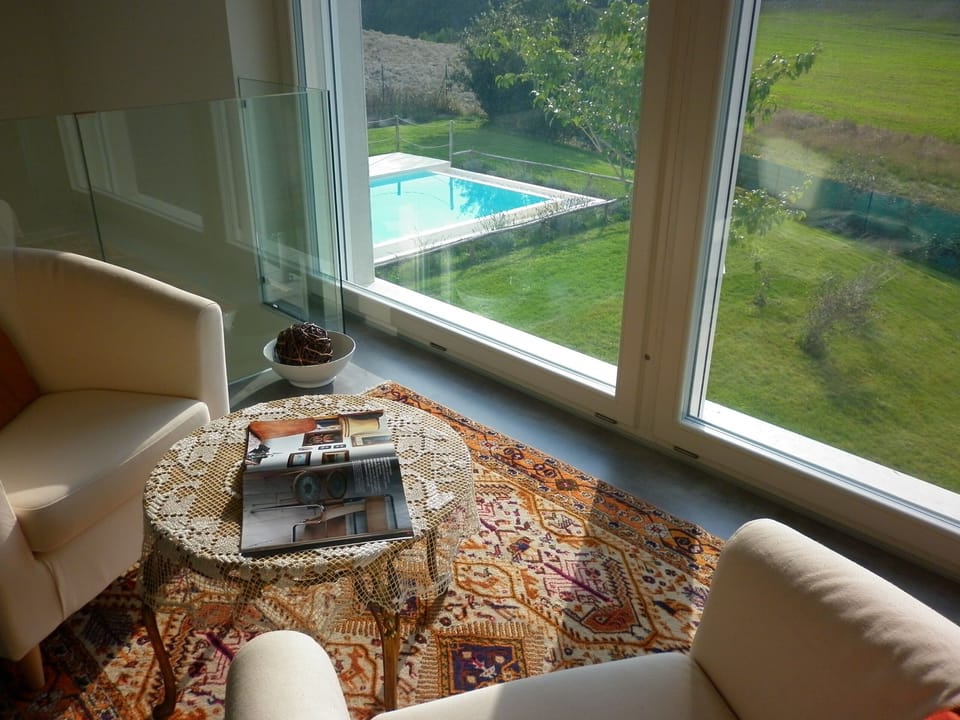Villa, 2 Bedrooms, Smoking, Private Pool | Living room | TV, books