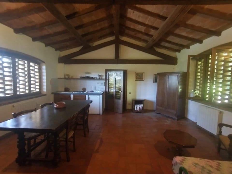 Apartment, 2 Bedrooms, Smoking, Garden View | Dining