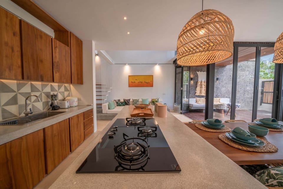 Villa, 4 Bedrooms | Private kitchenette | Fridge, microwave, stovetop, cookware/dishes/utensils