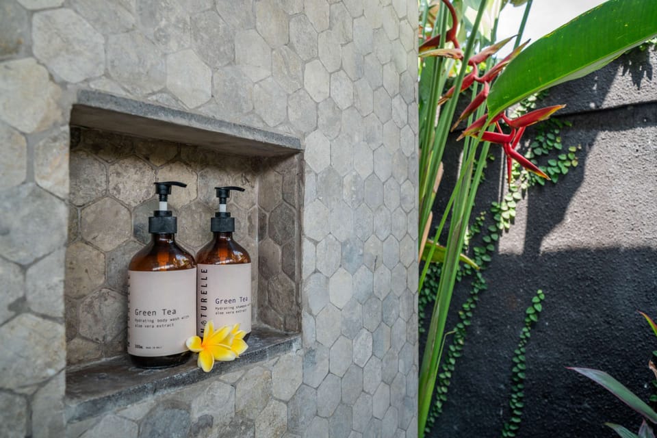 Villa, 3 Bedrooms | Bathroom amenities | Shower, hair dryer, towels, soap