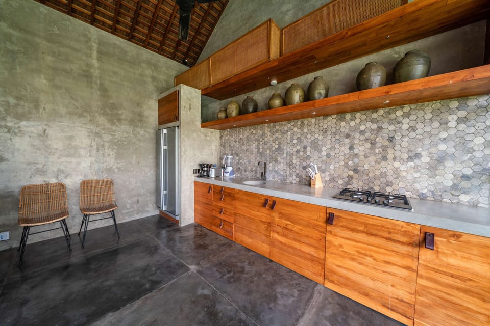 Villa, 3 Bedrooms | Private kitchenette | Fridge, microwave, stovetop, cookware/dishes/utensils