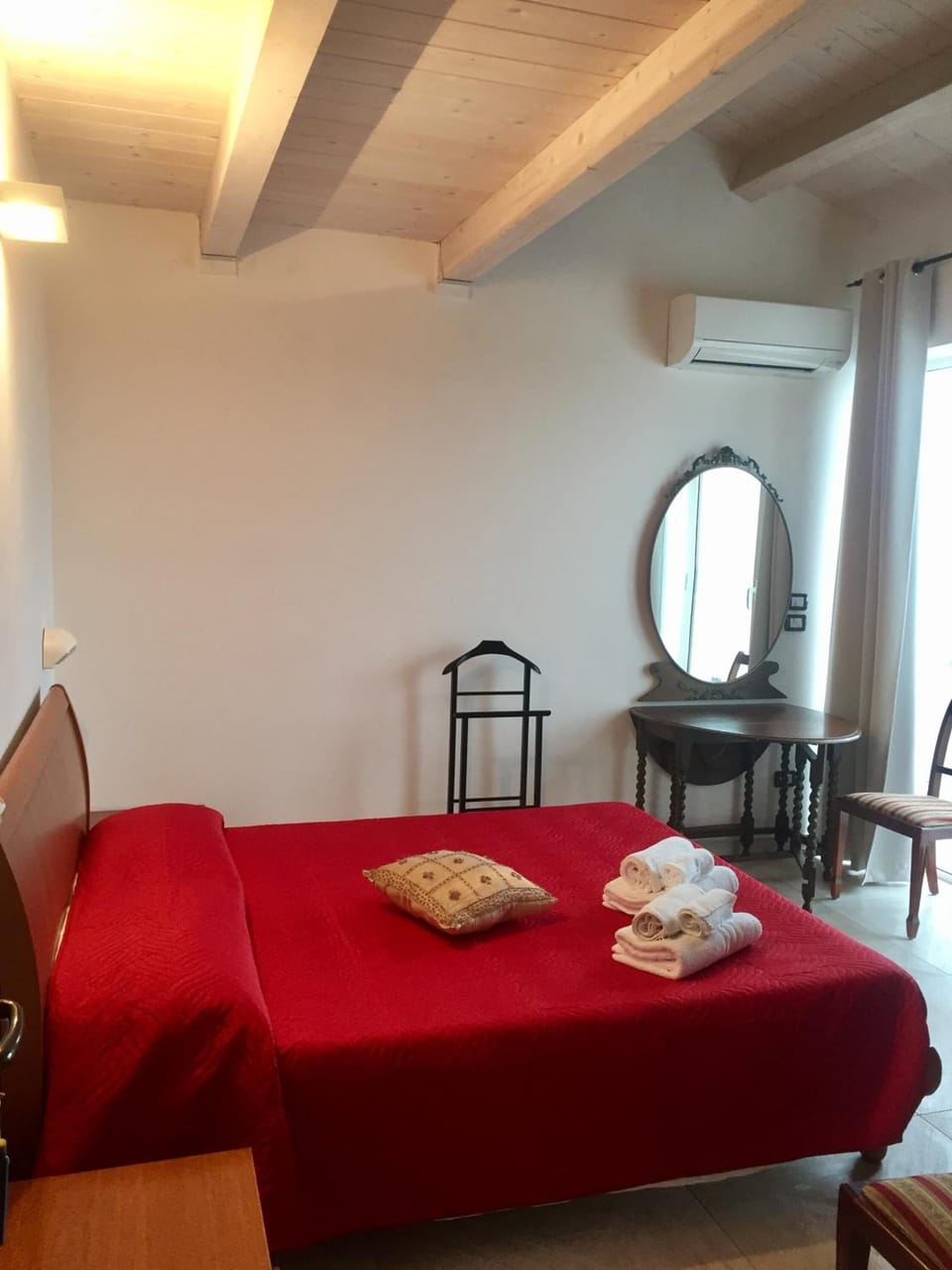 Desk, rollaway beds, free WiFi, bed sheets