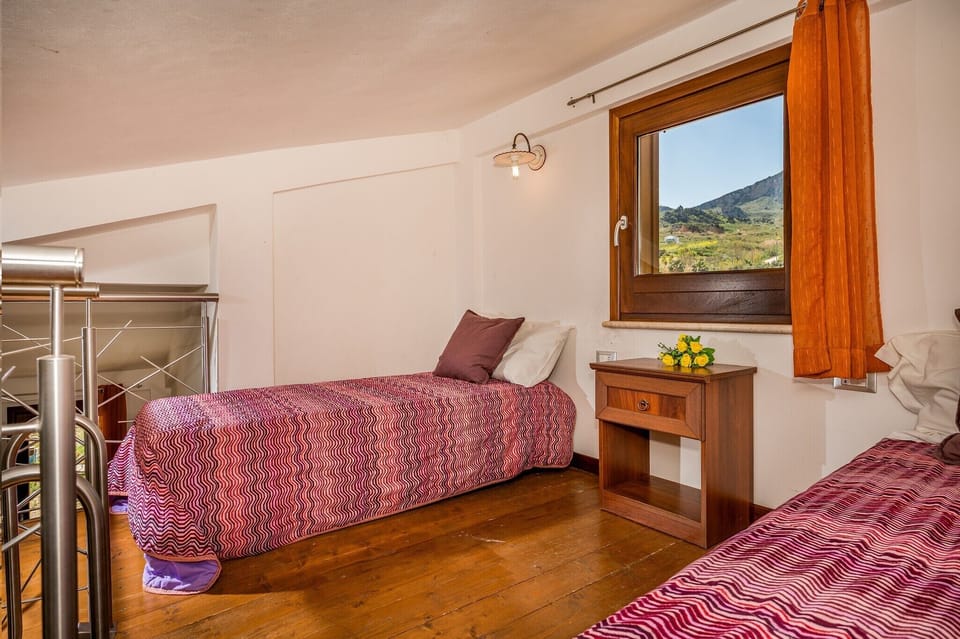 Villa, 1 Bedroom, Smoking, Balcony | Dining
