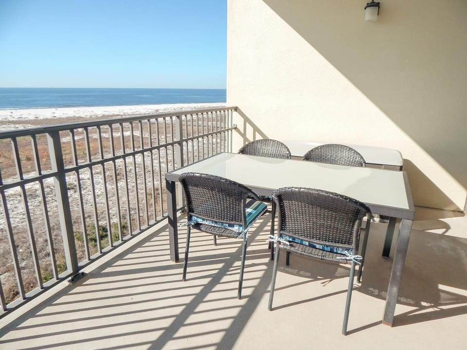 Outdoor Patio 