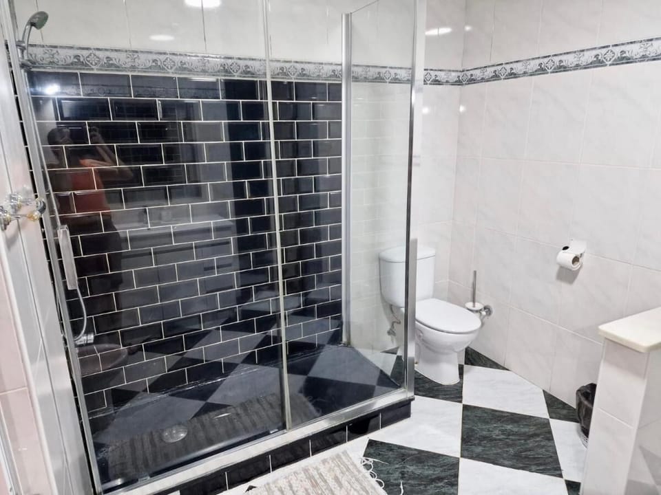 Ema Guest House Bed and Breakfast in Lisbon