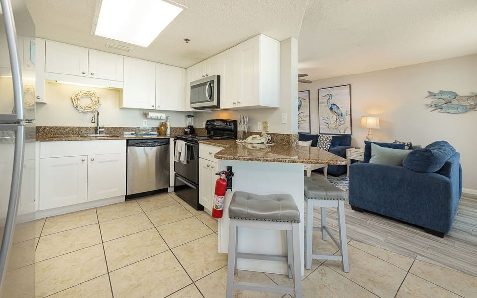 Create wonderful family meals in your kitchen, infused with beach charm and plenty of space for everyone to gather