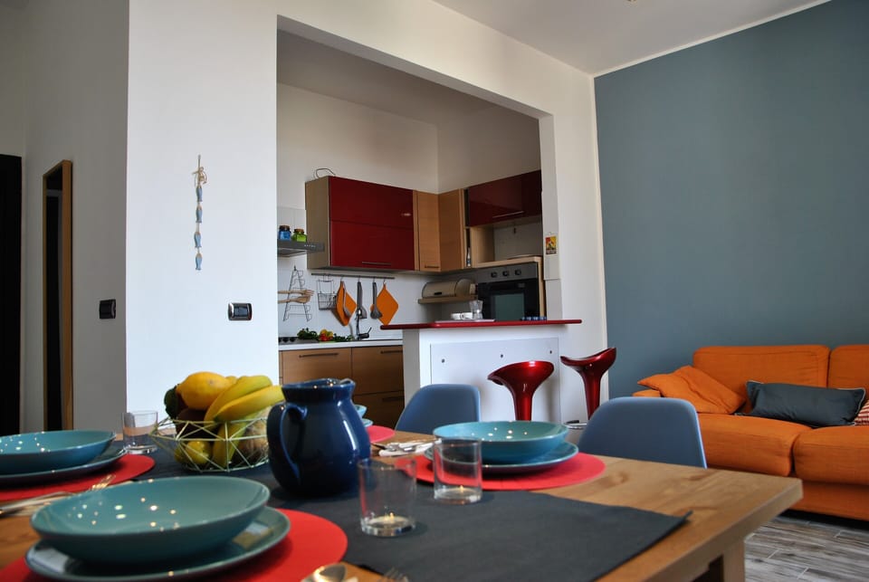 House, 2 Bedrooms, Balcony, City View | Lounge