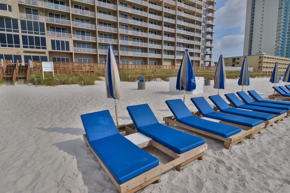 Beach Chairs - 2 Sets of Free Beach Chairs & Beach Service Included a $790 Value Per Week In Season 03/01-10/20 weather permitting