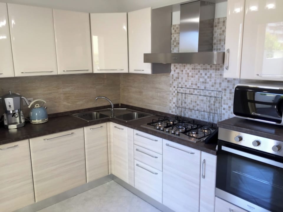 Apartment, 2 Bedrooms, Accessible, Patio | Dining