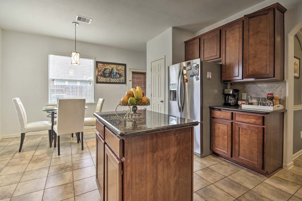 The kitchen comes fully equipped.