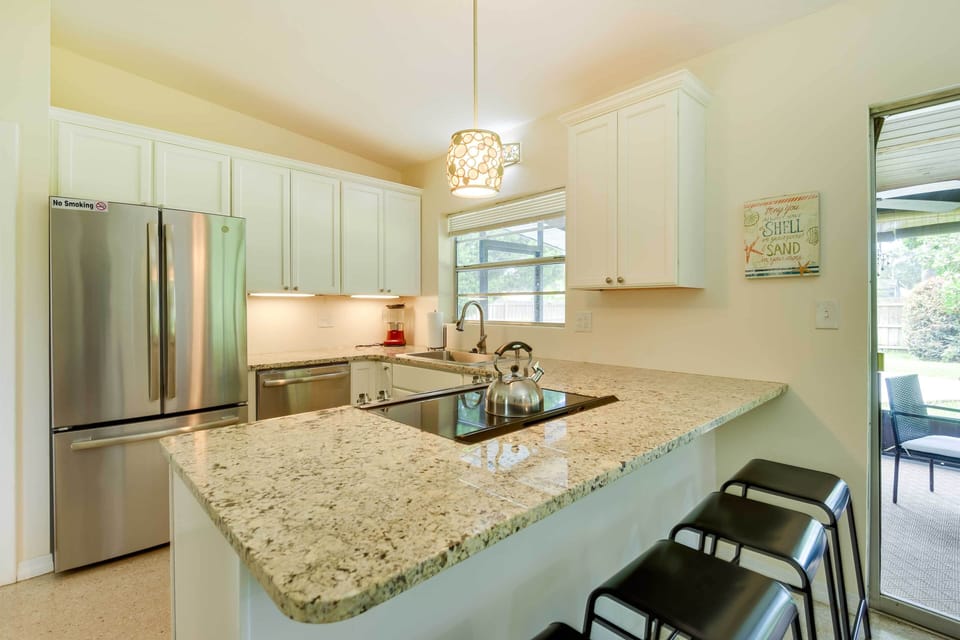 Kitchen | Cooking Basics | Bar Seating