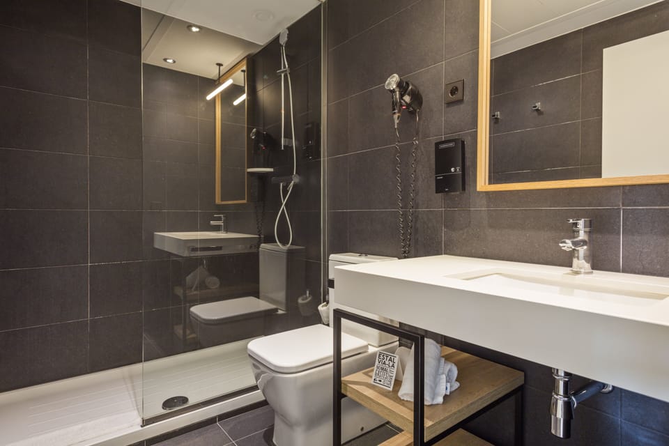In-room safe, desk, blackout drapes, soundproofing