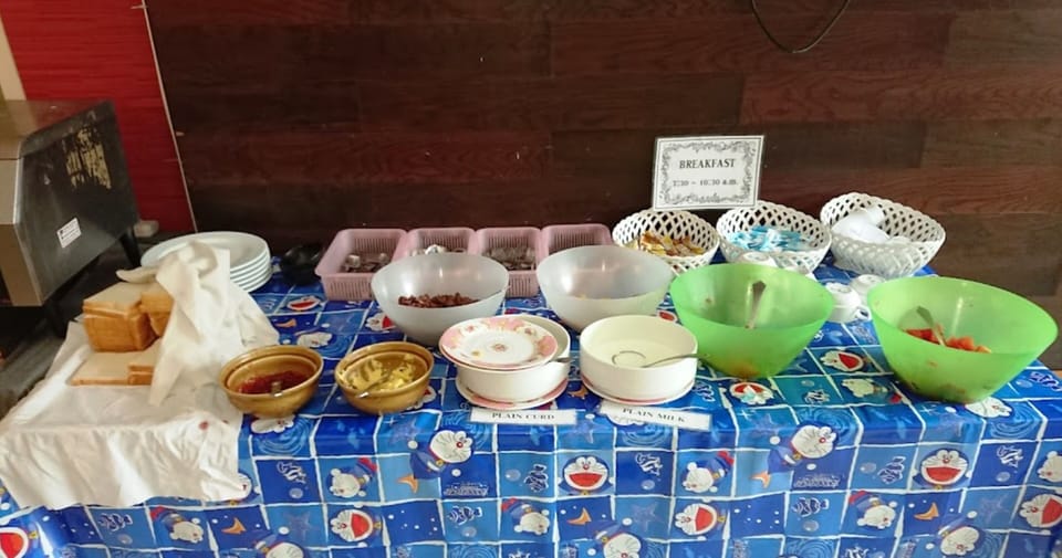 Daily buffet breakfast for a fee