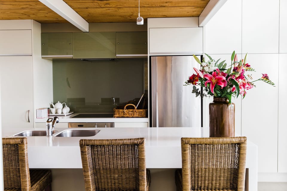 Standard Suite, Multiple Bedrooms, Non Smoking, Kitchenette (Tree Tops Apartment) | Private kitchen | Coffee/tea maker, electric kettle