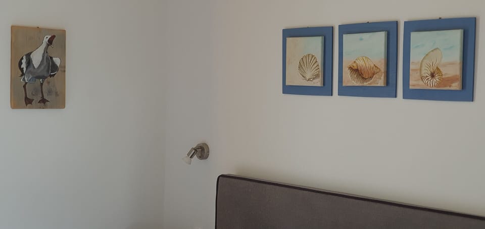 Economy Studio (#7) | Free WiFi, bed sheets