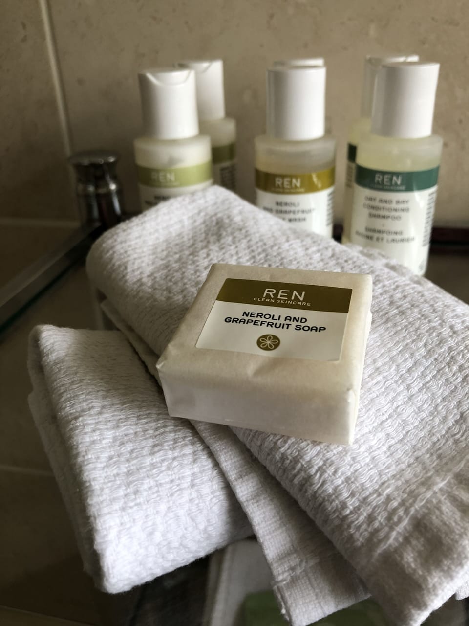 Bathroom amenities