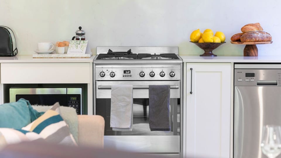 Banyula Annex | Kitchen | Gas stove | Coffee plunger