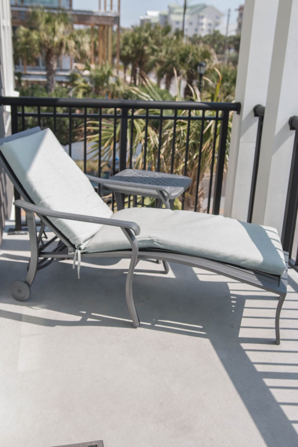 Enjoy your wine with the sunshine on your private balcony or terrace!