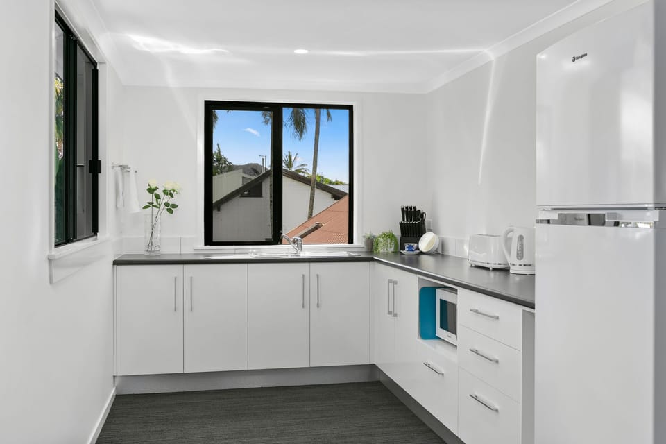 50-inch Smart TV with cable channels, TV