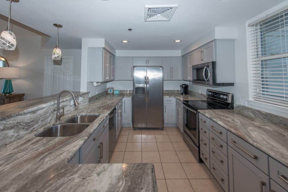 Fully equipped kitchen
