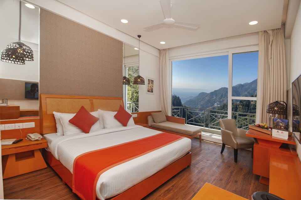 Executive Room with Balcony And Valley View | Premium bedding, in-room safe, desk, blackout drapes