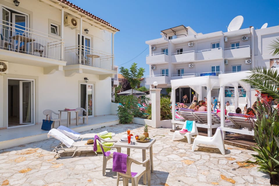 Paralia Studios Bed and Breakfast in Peloponnese, Western Greece and the Ionian