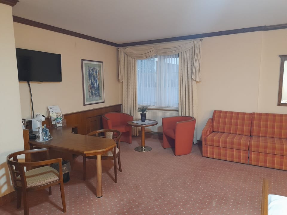 Comfort Double Room | Individually furnished, desk, laptop workspace, iron/ironing board