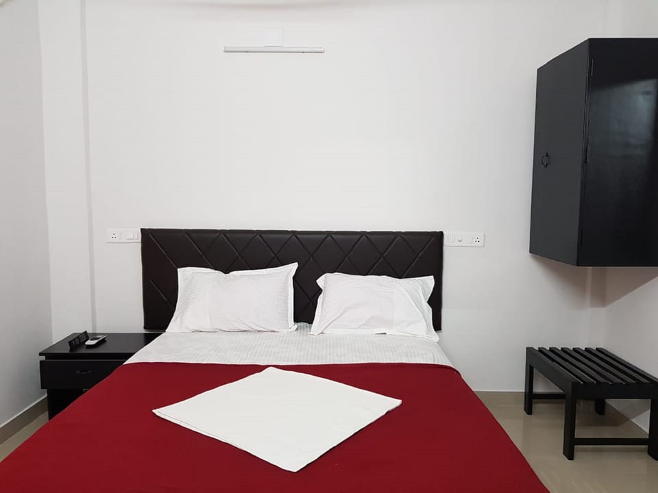 Down comforters, memory foam beds, desk, laptop workspace