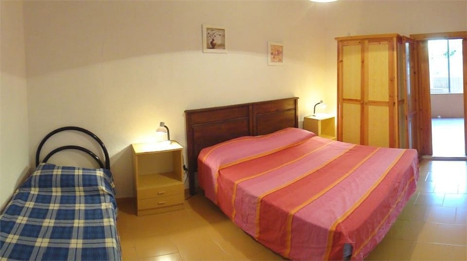 Apartment, 1 Bedroom | 1 bedroom, bed sheets