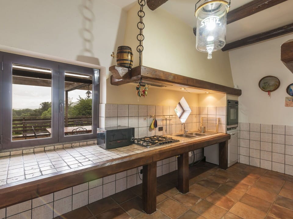 Property, Building, Table, Countertop, Lighting, Wood, Interior Design, Window, Architecture, House