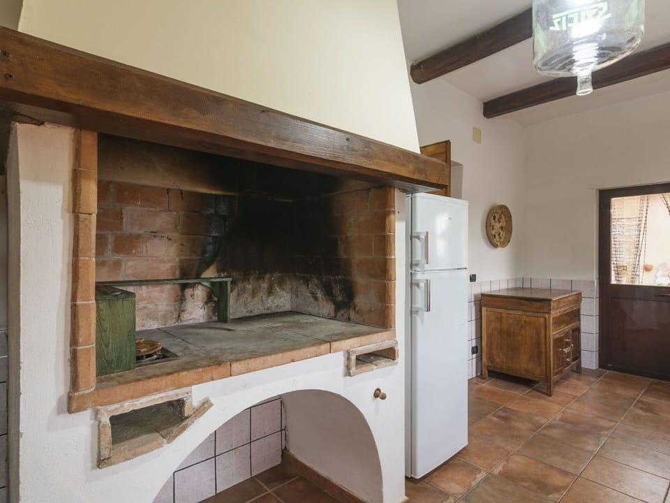 Window, Building, Wood, Cabinetry, Floor, Flooring, Hearth, Hardwood, Real Estate, Wood Stain