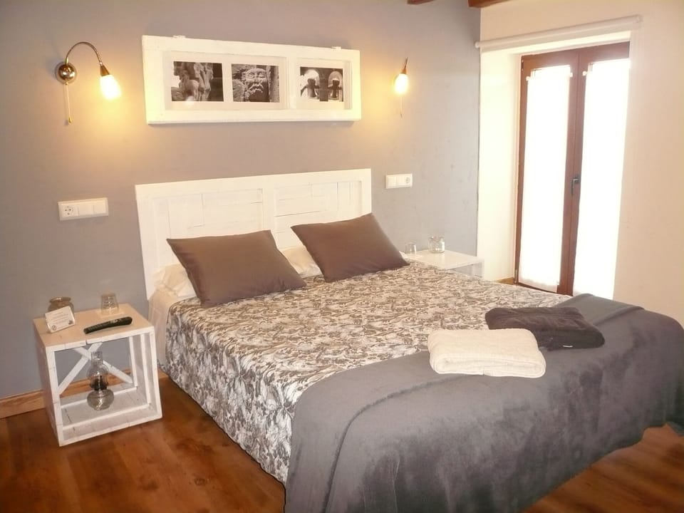 Double or Twin Room | Free rollaway beds, free WiFi, bed sheets