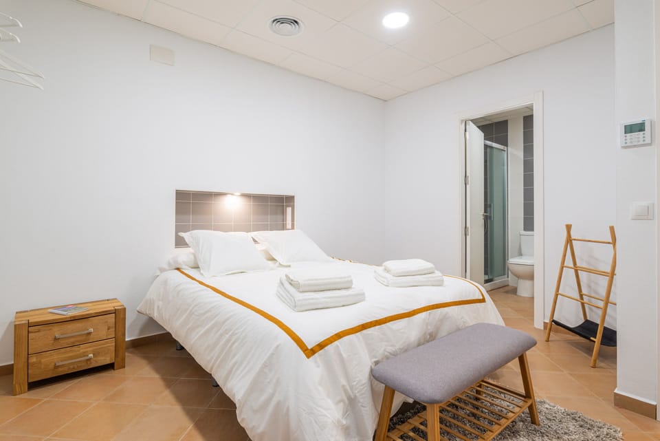 Exclusive Double Room | Down comforters, free WiFi, bed sheets