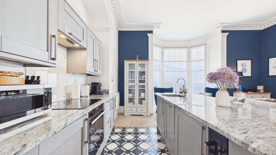 Fisherman's Catch - 2 Bedroom Apartment - Tenby (28946)
