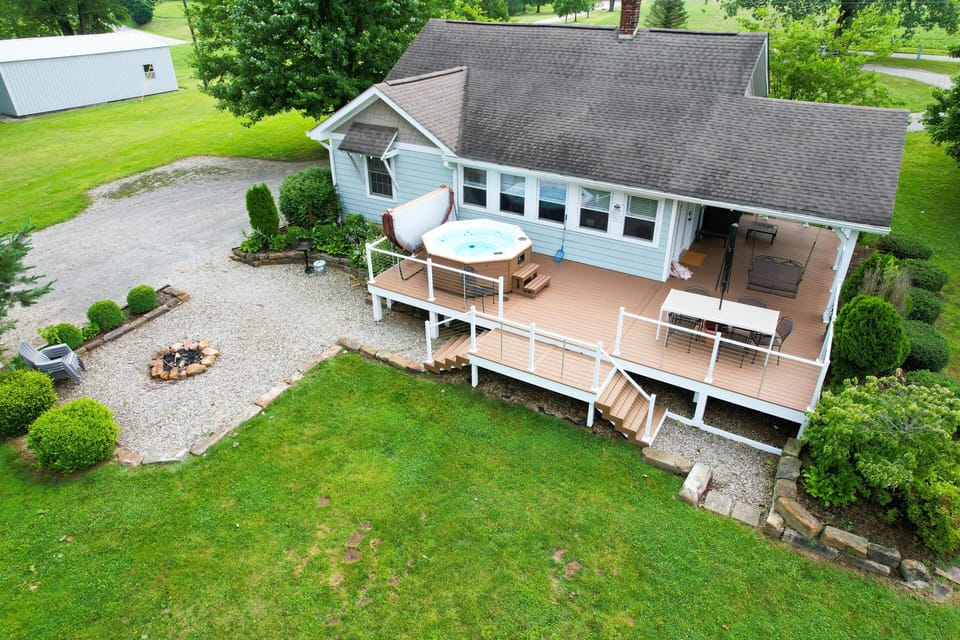 Lots of outdoor fun on the deck and fire pit